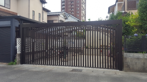 【蟹江学戸店】蟹江町Ｉ様邸　防犯対策　ゲート取付工事