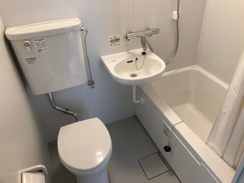 離れにトイレ付きの浴室ユニットを設置しました。（愛知県N市）